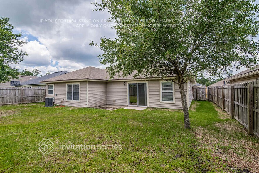 Building Photo - 86032 Sands Way
