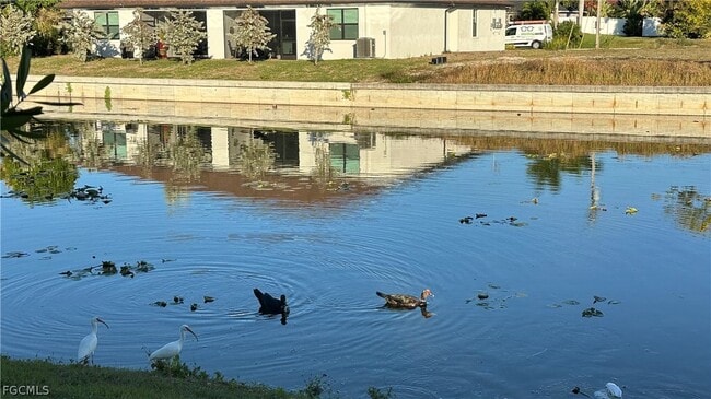 Building Photo - 3303 SW 15th Pl