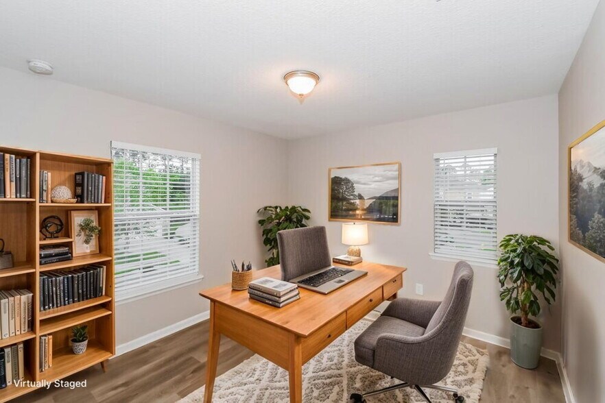 Building Photo - 6055 Bartram Village Dr