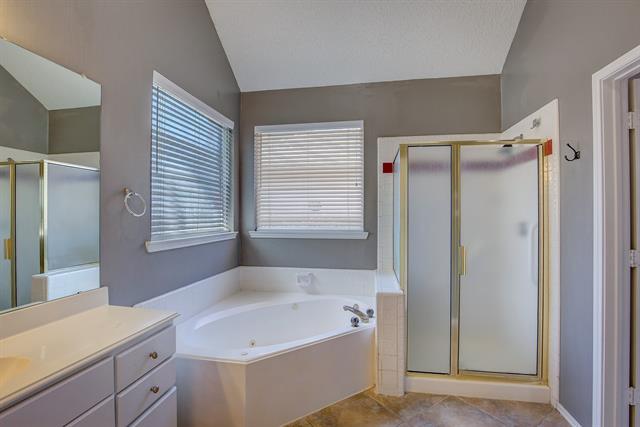 Building Photo - 2627 Bordeaux Dr