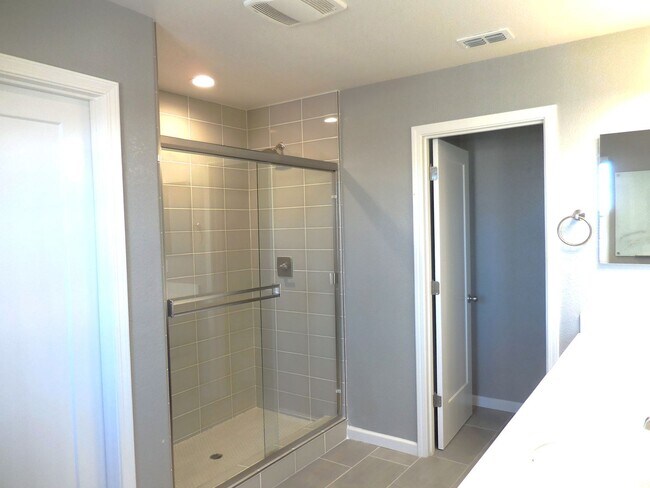 Building Photo - Beautiful Vacaville Home for Rent