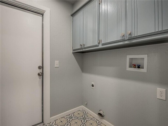 Building Photo - 13156 Marsh Ln