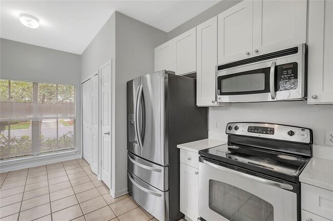 Building Photo - 8205 Downpatrick Ct