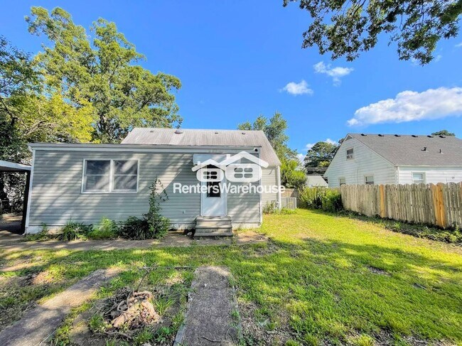 Building Photo - 1341 Boxwood Cir