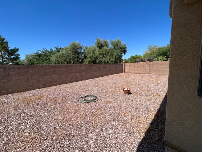 Building Photo - 3 Bed 2 Bath home in Bell West Ranch