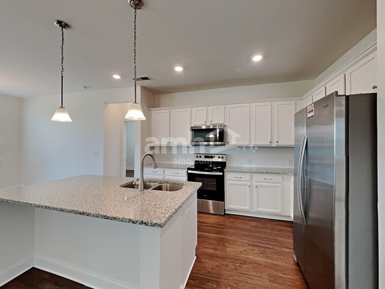 Building Photo - 6169 Rosemore Ln