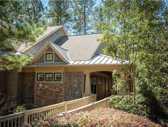 Primary Photo - 1111 Regency Dr