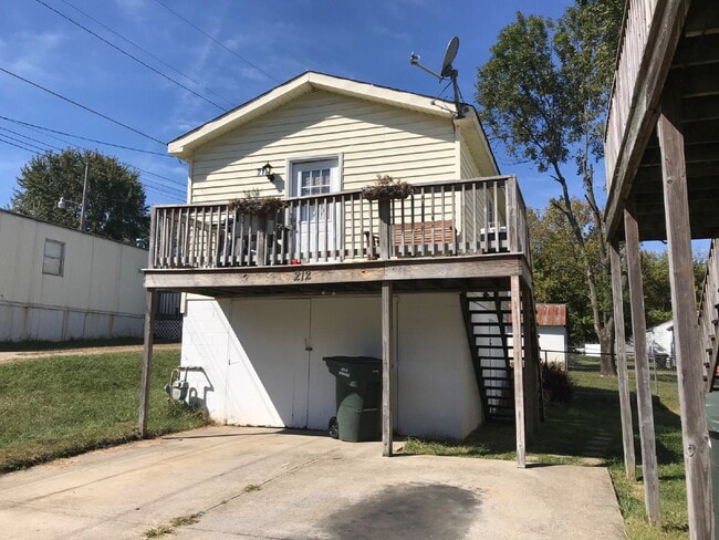 Primary Photo - Coming Soon: 1BR apt with garage