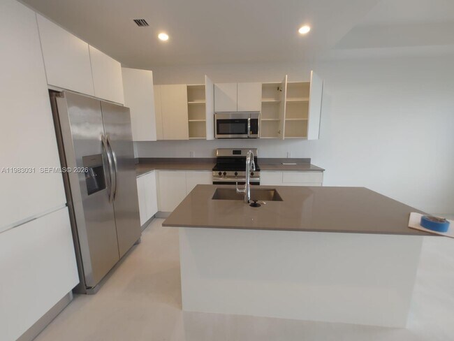 Building Photo - 1280 N Flagler Ave