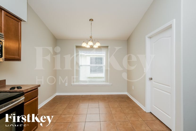 Building Photo - 1620 Bonita Bluff Ct