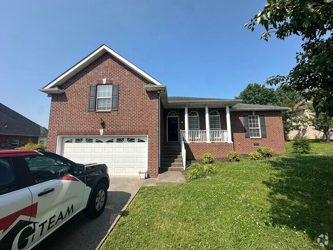Building Photo - 3222 Briarhill Ct