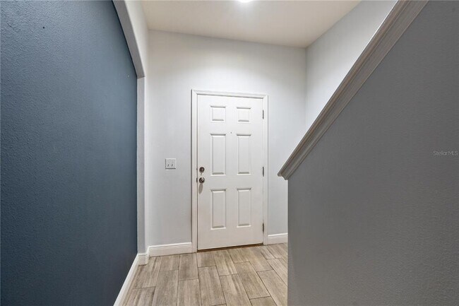 Building Photo - 4631 69th Pl N