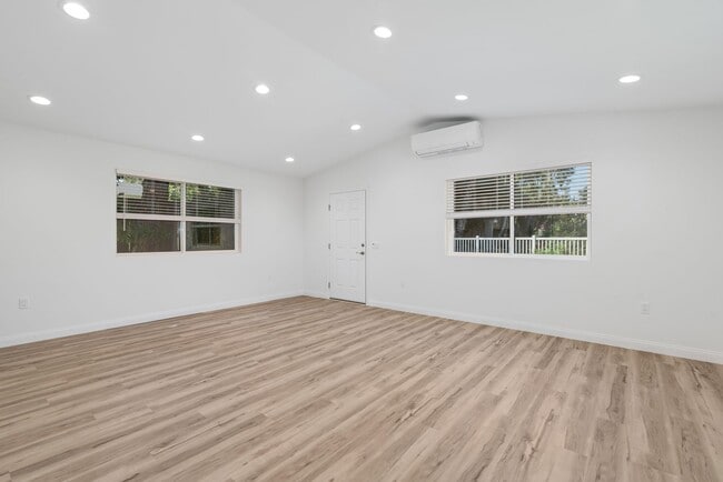 Building Photo - Newly Built ADU in the Heart of Encinitas