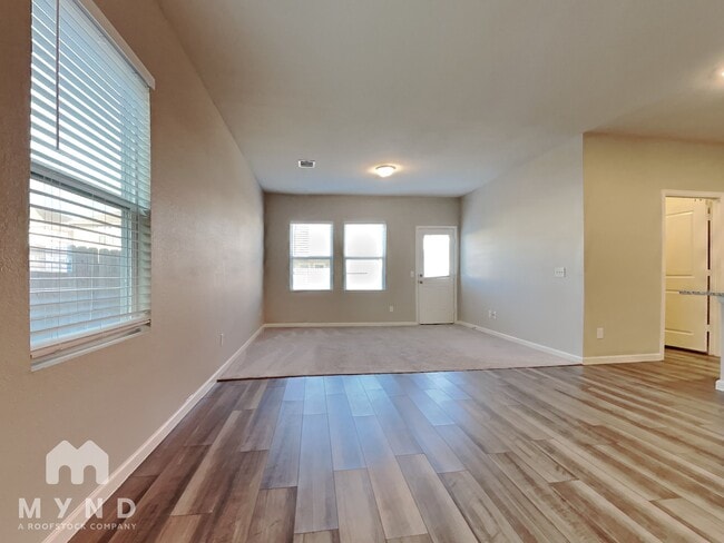 Building Photo - 1016 Lacebark Pne Ln