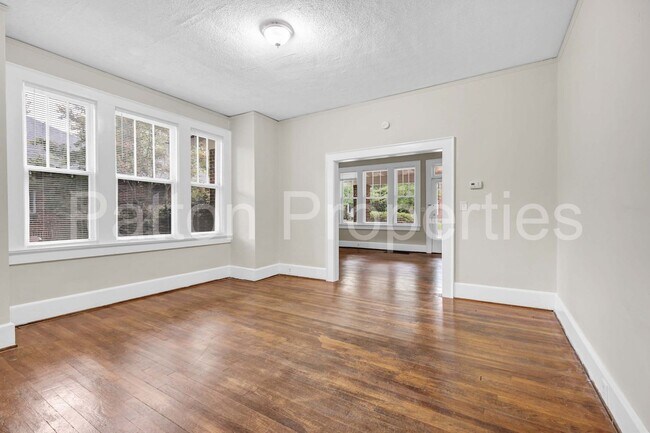 Building Photo - 1409 Hagood Ave
