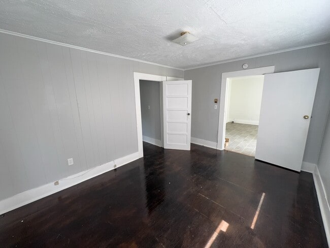 Building Photo - 3755 Newman Ave