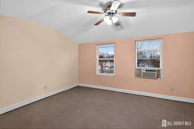 Building Photo - 58 Brotherhood St