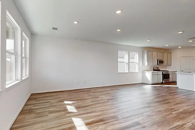 Building Photo - 21611 Shadowbrook Birch Dr