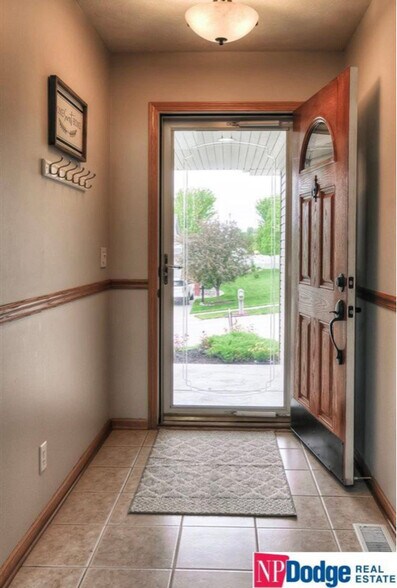 Building Photo - 10005 S 201st St