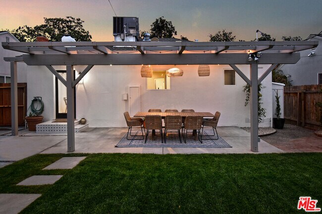 Building Photo - 6167 Costello Ave