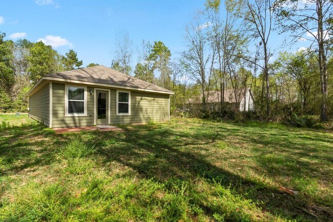 Building Photo - 37 Firewood Rd