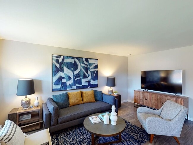 Building Photo - Vercanta Newport Beach