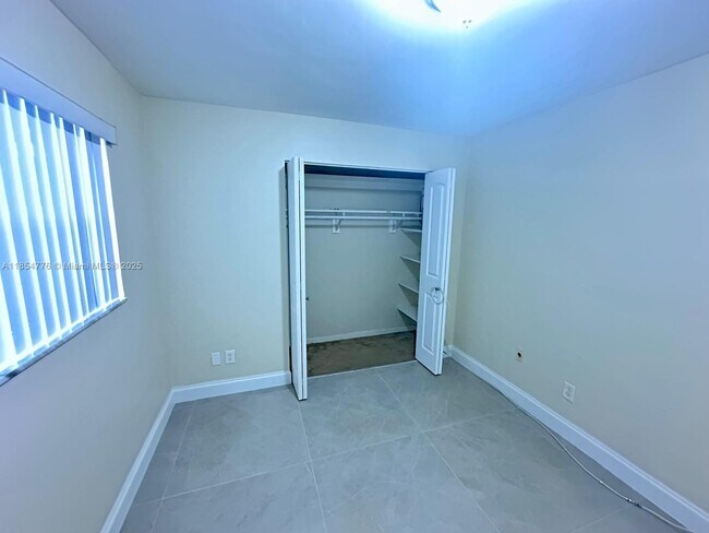 Building Photo - 11339 SW 71st Ln