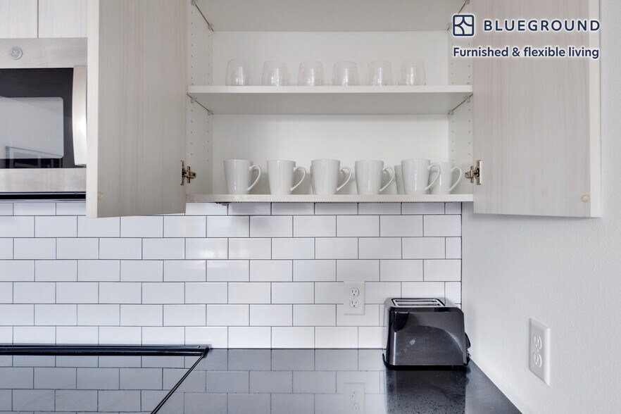 Building Photo - 1502 Fawcett Ave