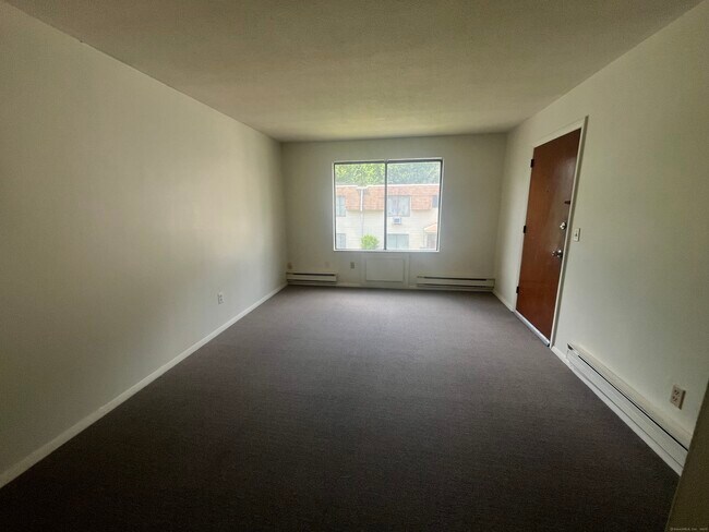 Building Photo - 67 Dallas Terrace
