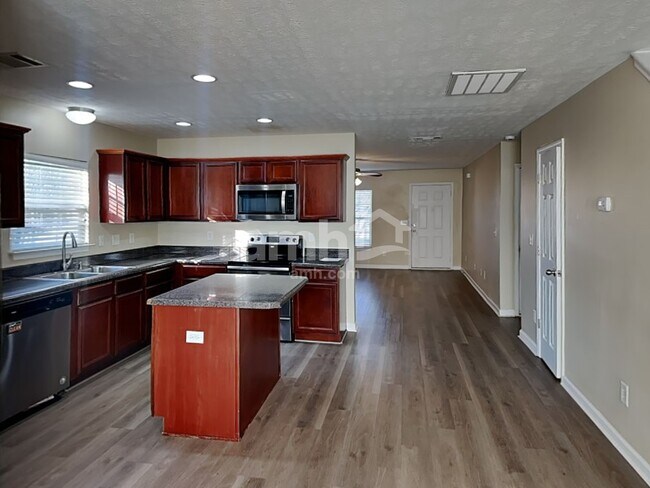 Building Photo - 3304 Monoco Dr