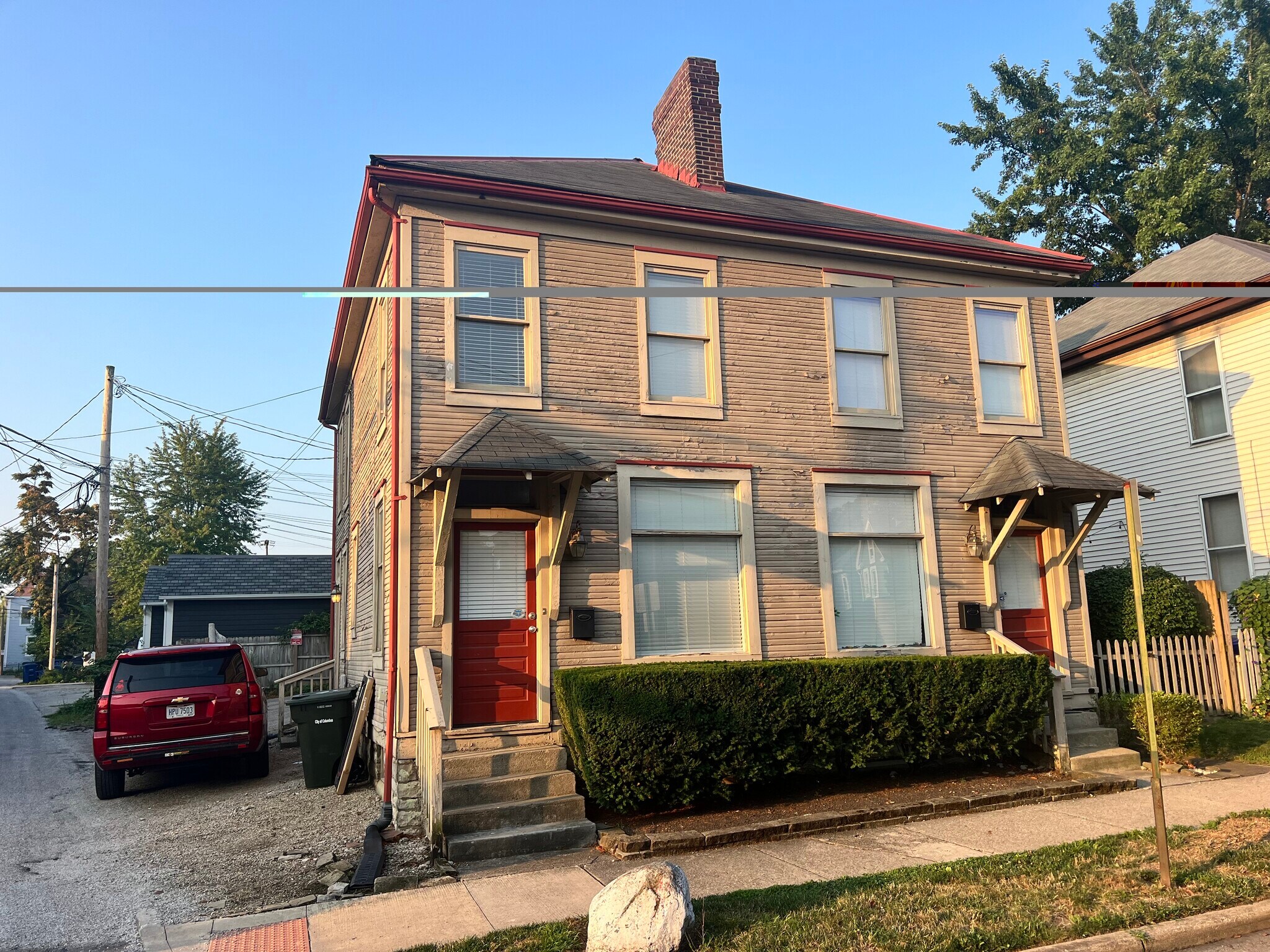 Building Photo - 141 E 4th Ave