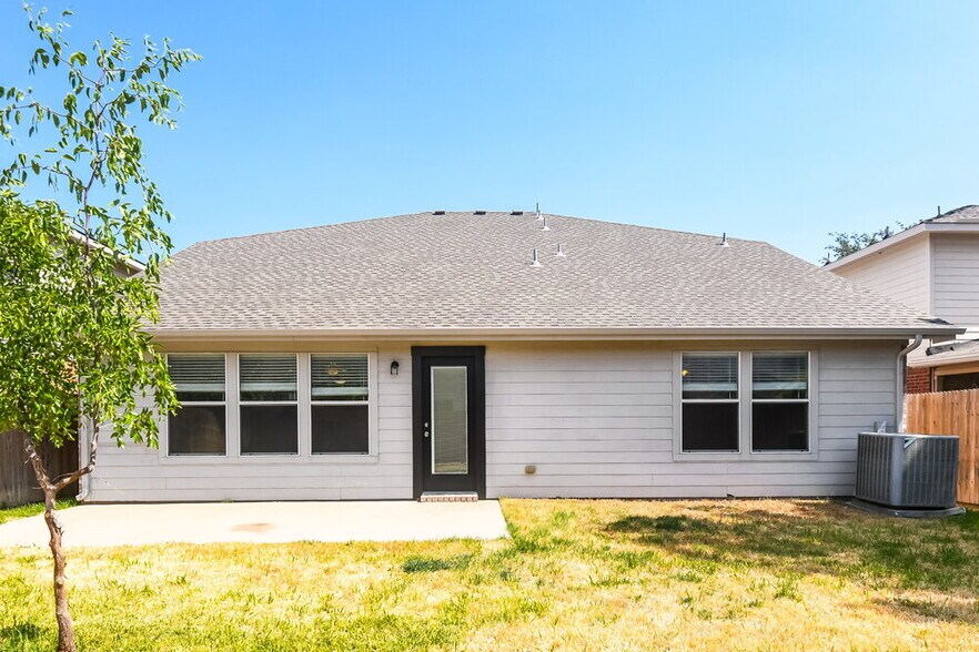Building Photo - 4328 Silverwood Trail