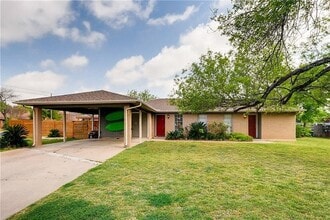 Building Photo - 1306 Parsons Dr