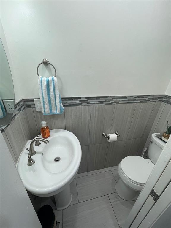 Building Photo - 755 Sand Creek Cir