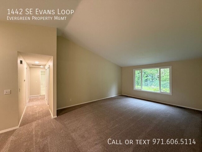 Building Photo - 1442 SE Evans Loop