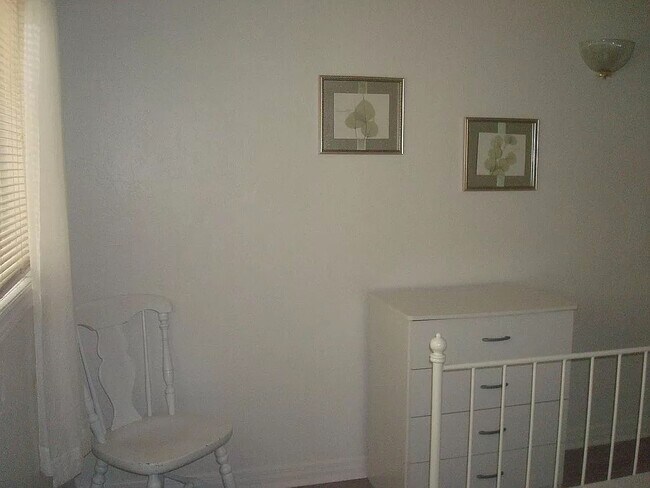 Larger Bedroom - 415 N Halifax Ave