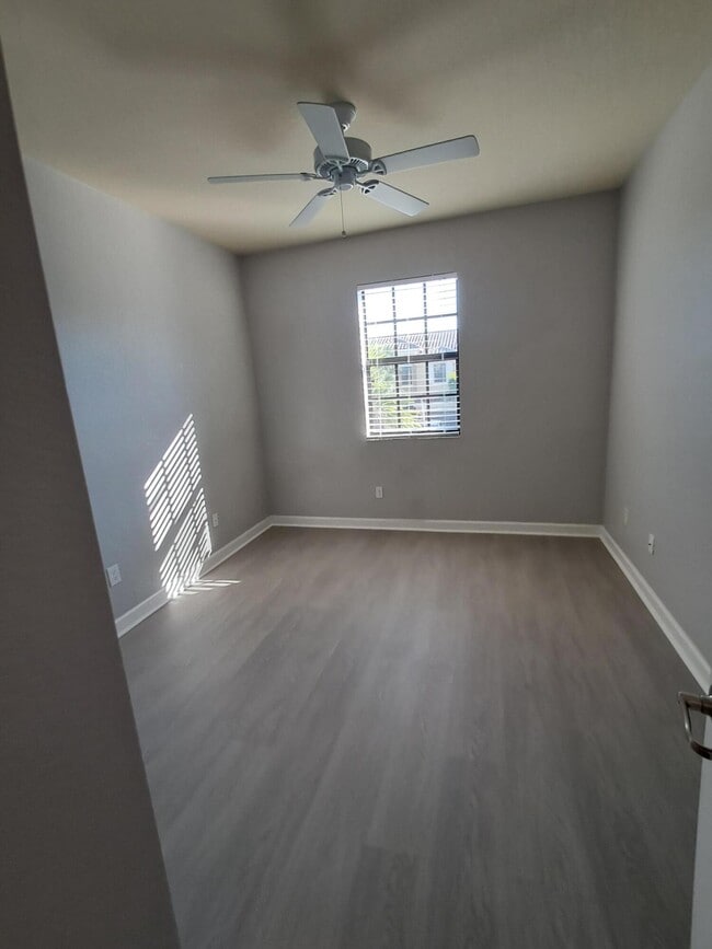 Building Photo - 10312 Wellington Parc Dr