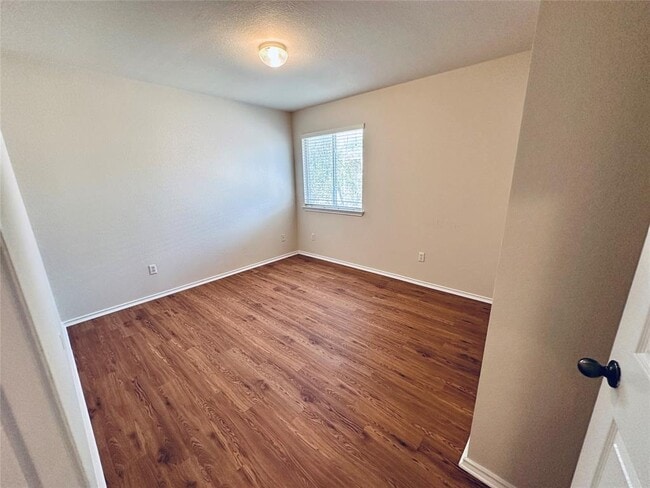 Building Photo - 408 Yucca House Dr