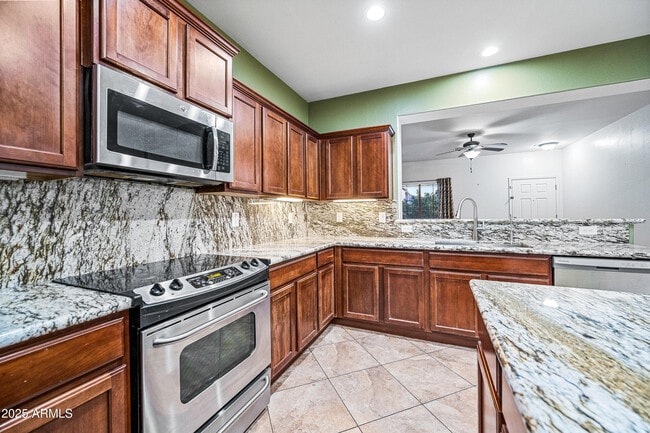 Building Photo - 2236 W Davis Rd