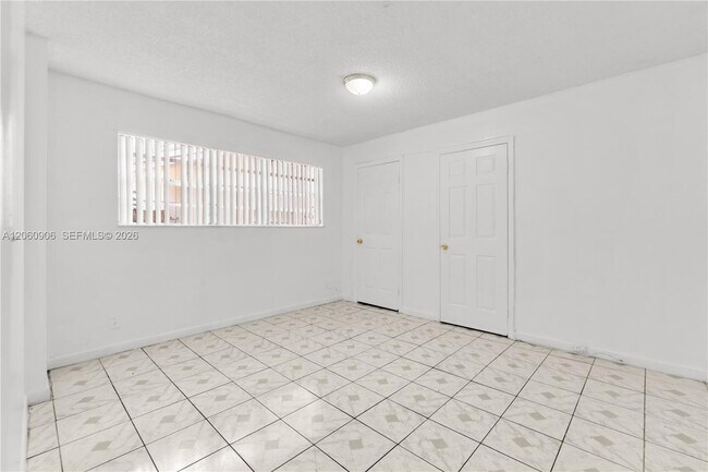 Building Photo - 5742 Garfield St