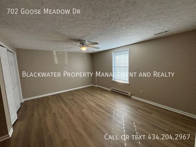 Building Photo - 702 Goose Meadow Dr