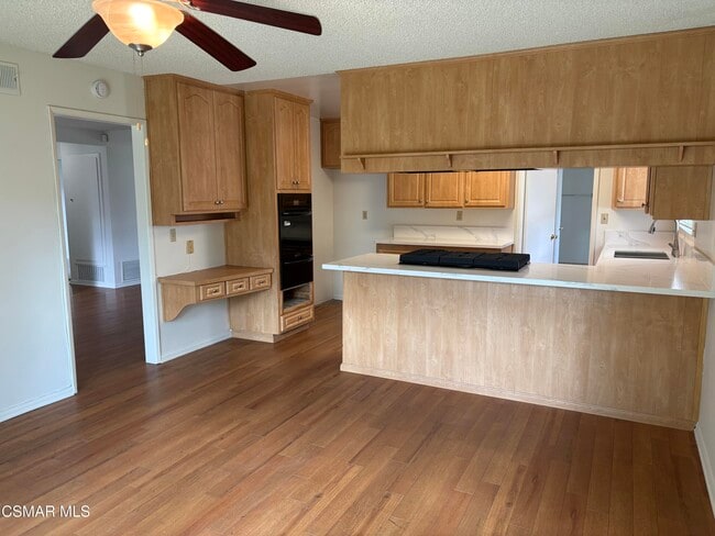 Building Photo - 5780 Lake Lindero Dr