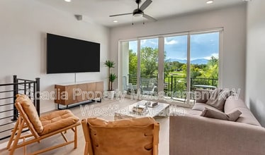 Building Photo - 4186 S Main St