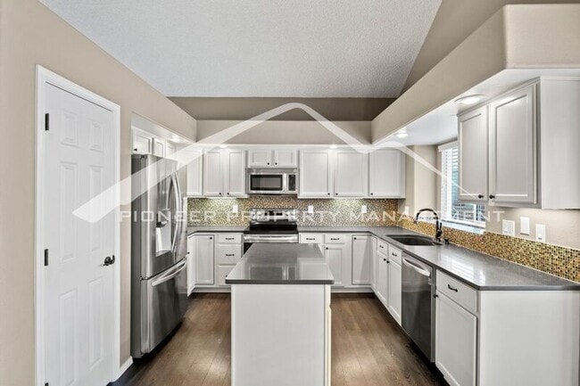Building Photo - 5315 Butterfield Dr