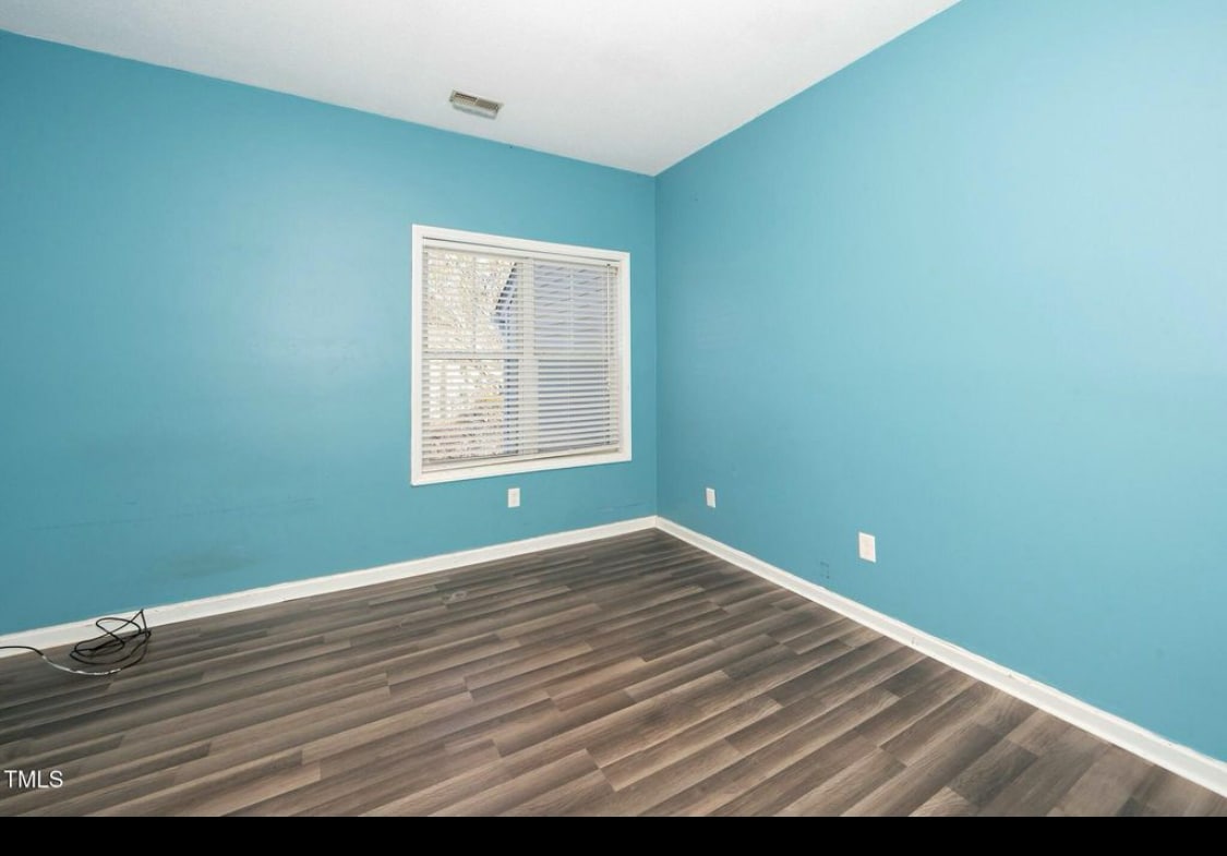 Building Photo - Room in Condo on Winterpointe Ln