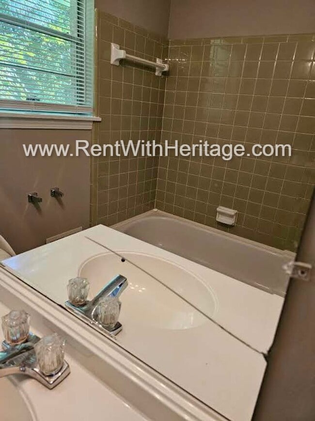 Building Photo - WOW! Fantastic Ranch With All The Upgrades...