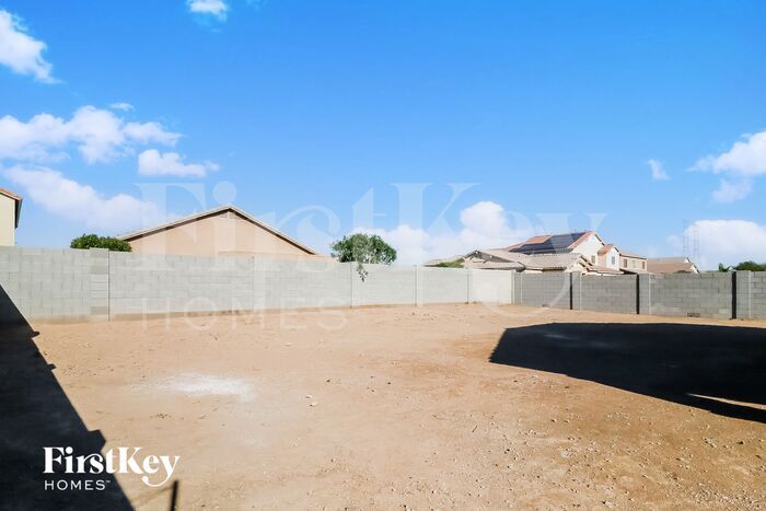 Building Photo - 12202 W Rio Vista Ln
