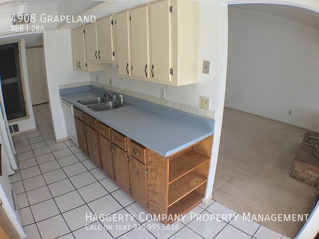 Building Photo - 4908 Grapeland-