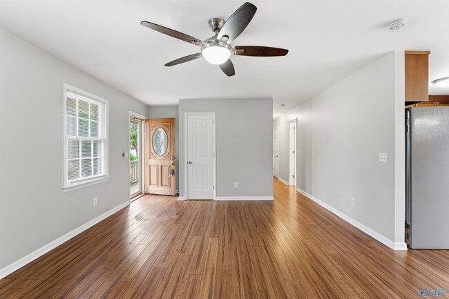 Building Photo - 121 Grayson Ave