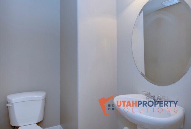 Building Photo - 5393 Borglum Ln